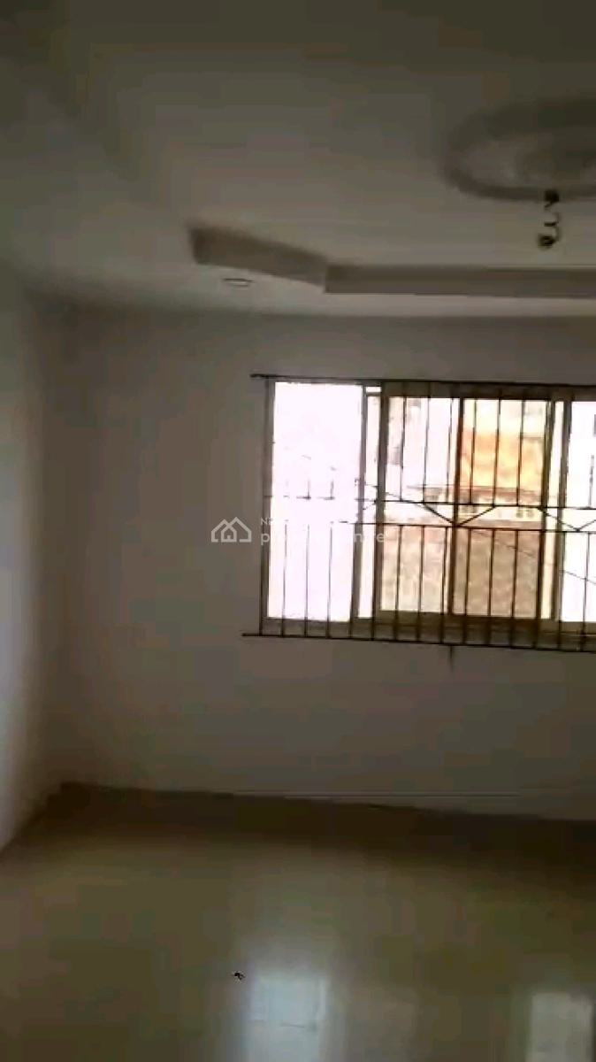 Just Renovated 3 Bedroom, Up Stairs, Packing Space, Gated Compound, Alara Behind Queen College, Alagomeji, Yaba, Lagos, Flat / Apartment for Rent