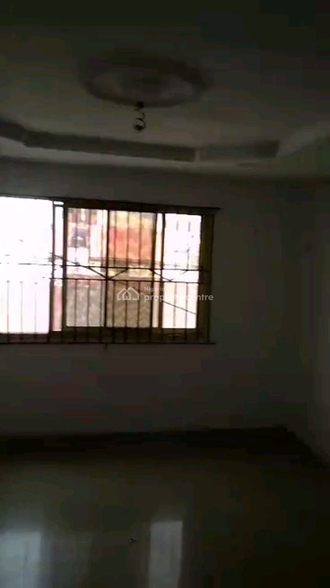 Just Renovated 3 Bedroom, Up Stairs, Packing Space, Gated Compound, Alara Behind Queen College, Alagomeji, Yaba, Lagos, Flat / Apartment for Rent