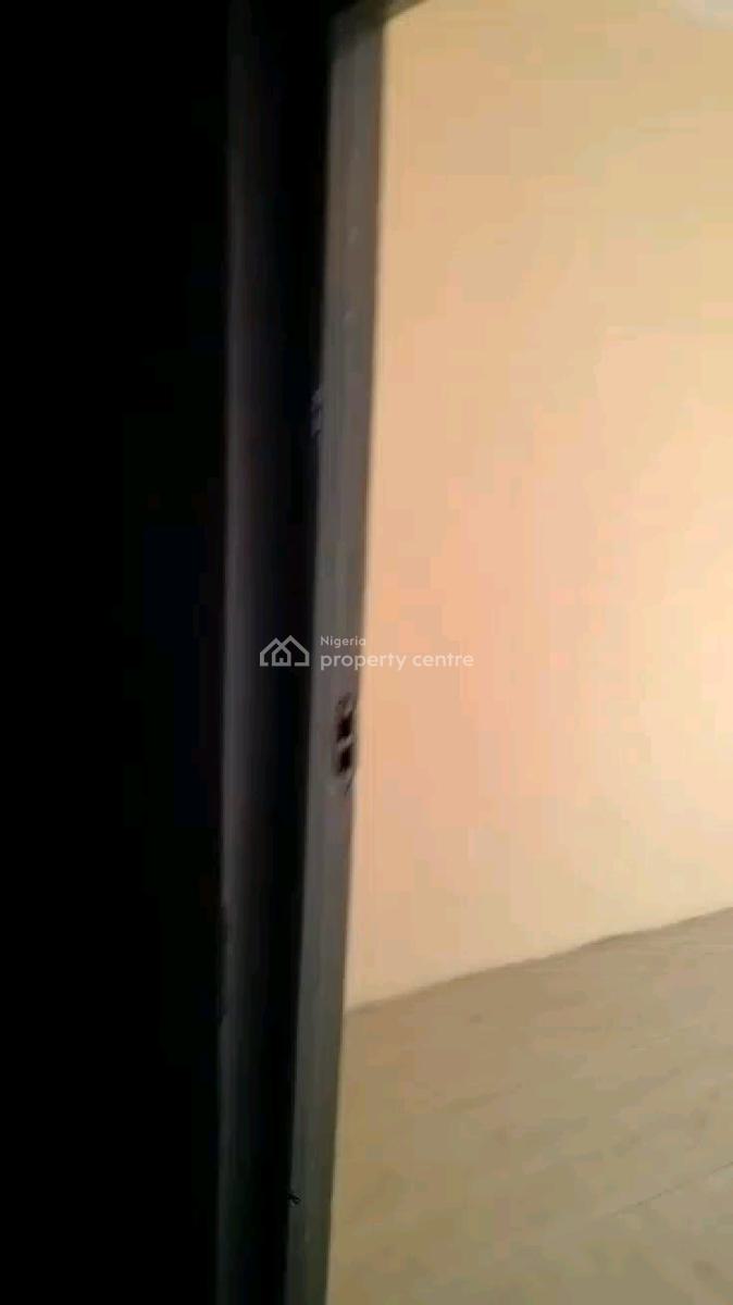 Just Renovated 3 Bedroom, Up Stairs, Packing Space, Gated Compound, Alara Behind Queen College, Alagomeji, Yaba, Lagos, Flat / Apartment for Rent