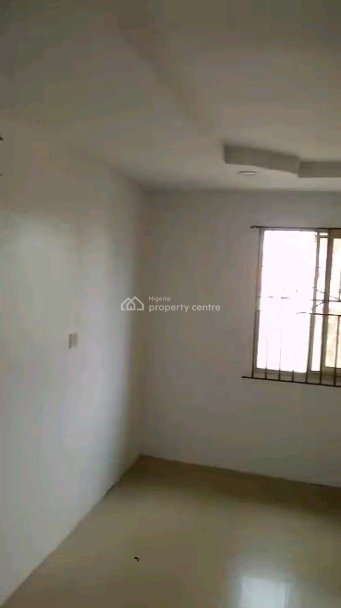 Just Renovated 3 Bedroom, Up Stairs, Packing Space, Gated Compound, Alara Behind Queen College, Alagomeji, Yaba, Lagos, Flat / Apartment for Rent