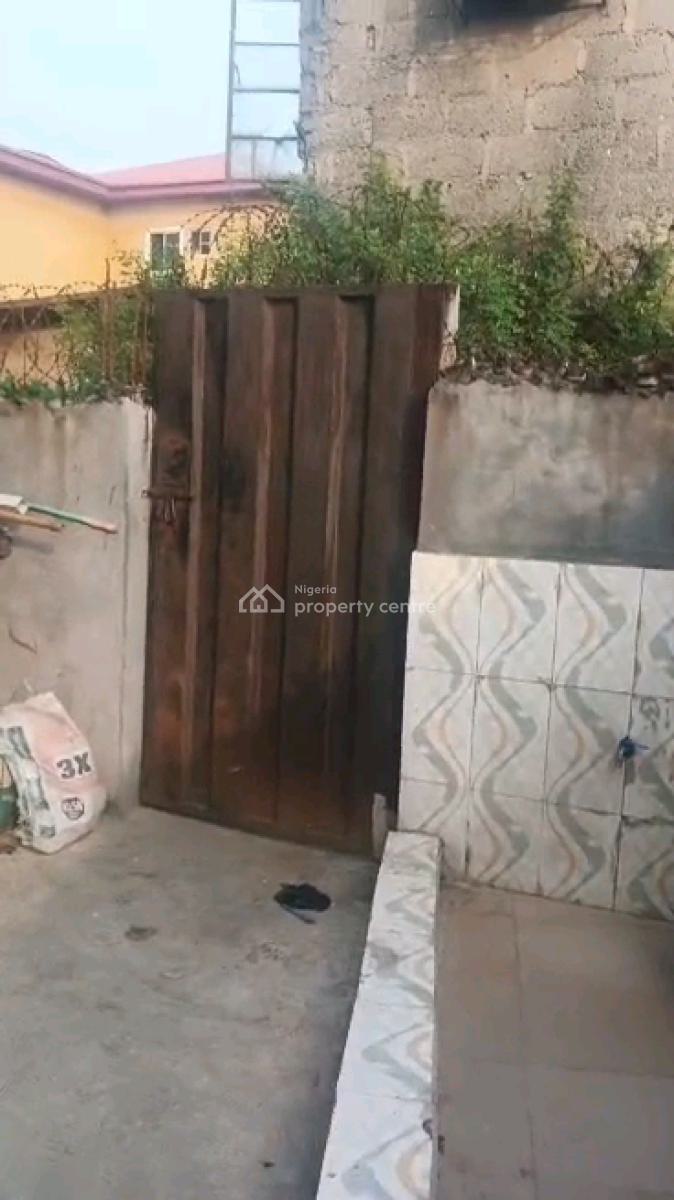 Standard and Spacious Room Self Contain, Iwaya, Yaba, Lagos, Self Contain (single Rooms) for Rent