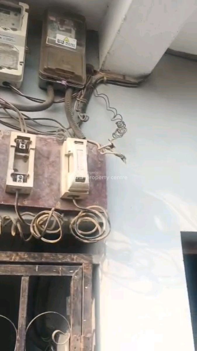 Standard and Spacious Room Self Contain, Iwaya, Yaba, Lagos, Self Contain (single Rooms) for Rent