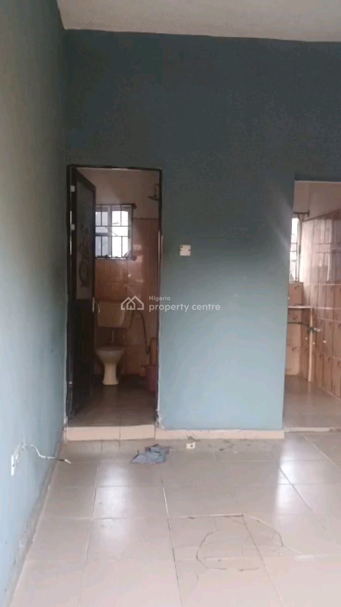 Standard and Spacious Room Self Contain, Iwaya, Yaba, Lagos, Self Contain (single Rooms) for Rent