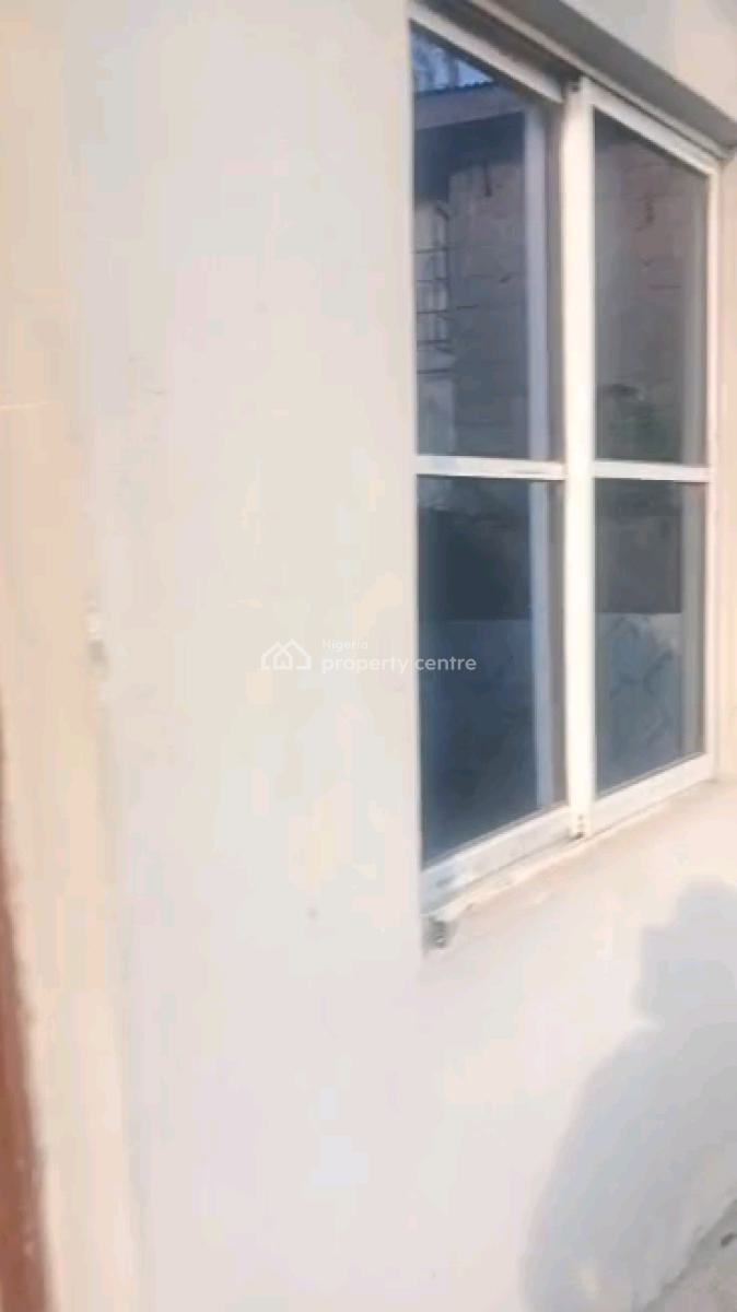 Standard and Spacious Room Self Contain, Iwaya, Yaba, Lagos, Self Contain (single Rooms) for Rent