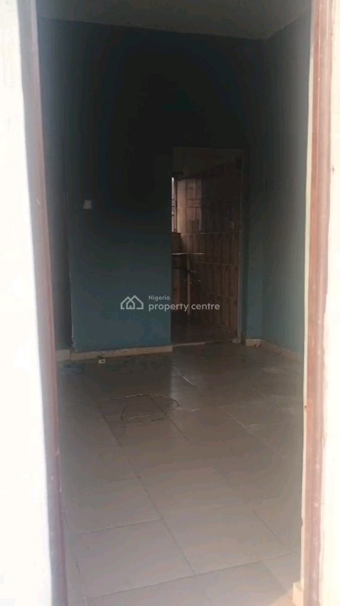 Standard and Spacious Room Self Contain, Iwaya, Yaba, Lagos, Self Contain (single Rooms) for Rent