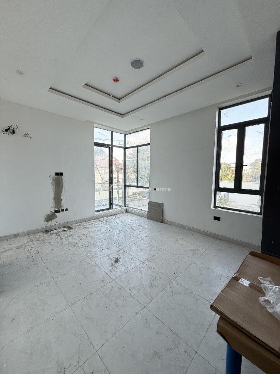 Stunning 2 Bedroom Apartment with Bq, Lekki Phase 1, Lekki Phase 1, Lekki, Lagos, Block of Flats for Sale