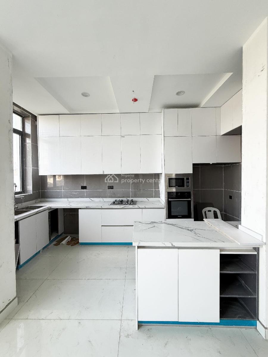 Stunning 2 Bedroom Apartment with Bq, Lekki Phase 1, Lekki Phase 1, Lekki, Lagos, Block of Flats for Sale