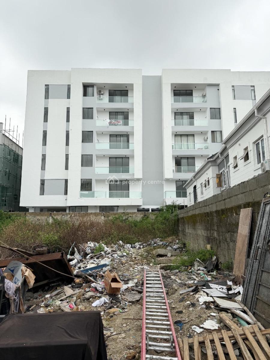 Lovely 2 Bedroom Apartment with Bq, Lekki Phase 1, Lekki Phase 1, Lekki, Lagos, Block of Flats for Sale