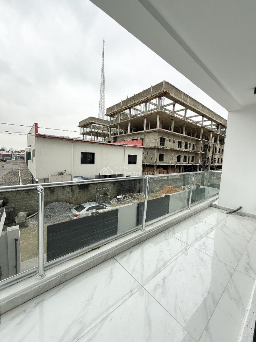 Lovely 2 Bedroom Apartment with Bq, Lekki Phase 1, Lekki Phase 1, Lekki, Lagos, Block of Flats for Sale