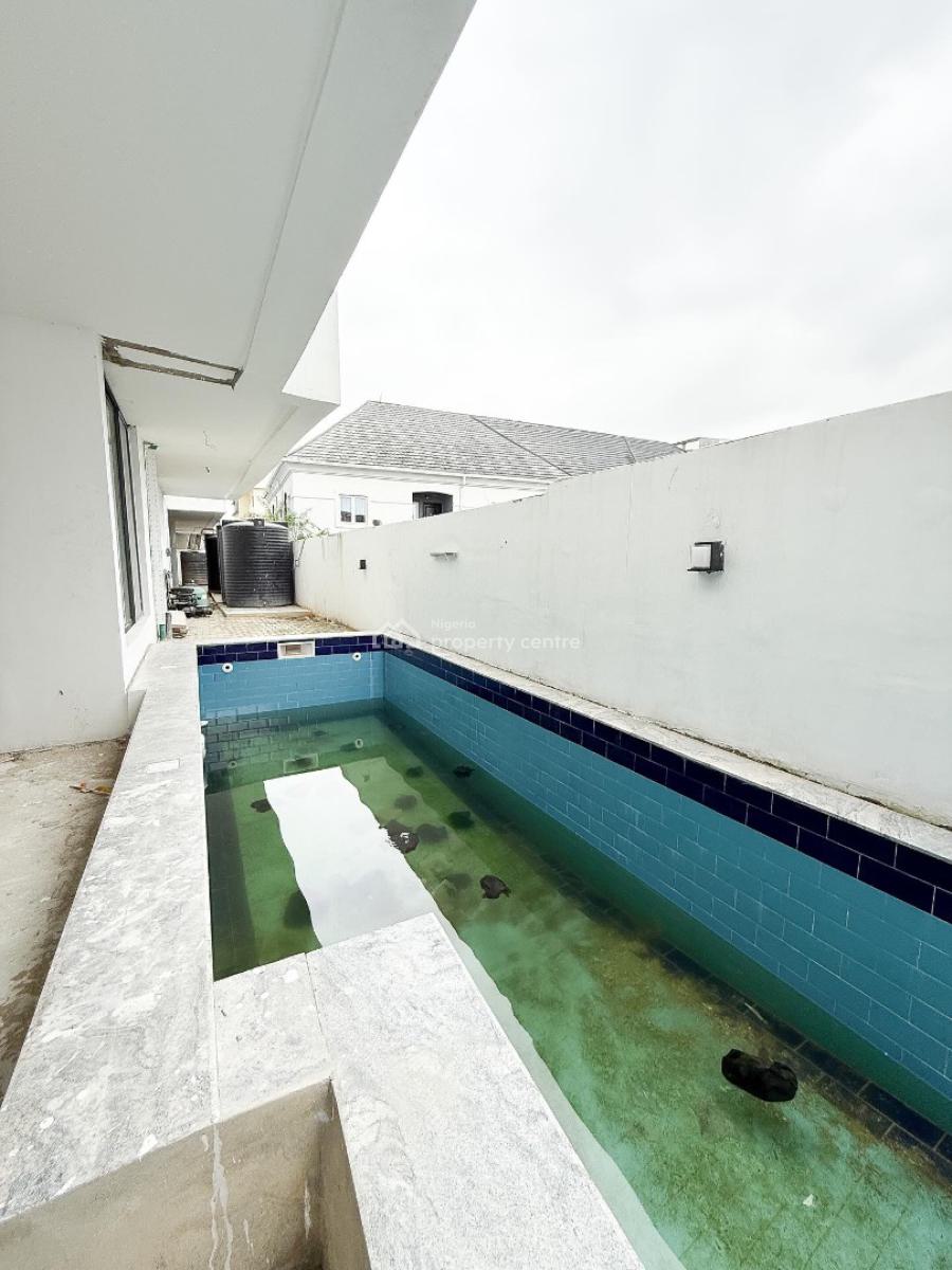 Lovely 2 Bedroom Apartment with Bq, Lekki Phase 1, Lekki Phase 1, Lekki, Lagos, Block of Flats for Sale