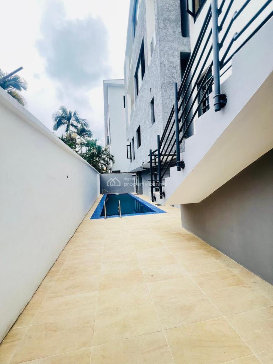 Eye Catchy Built 3 Bedroom Apartment, Ikeja, Lagos, Flat / Apartment for Sale