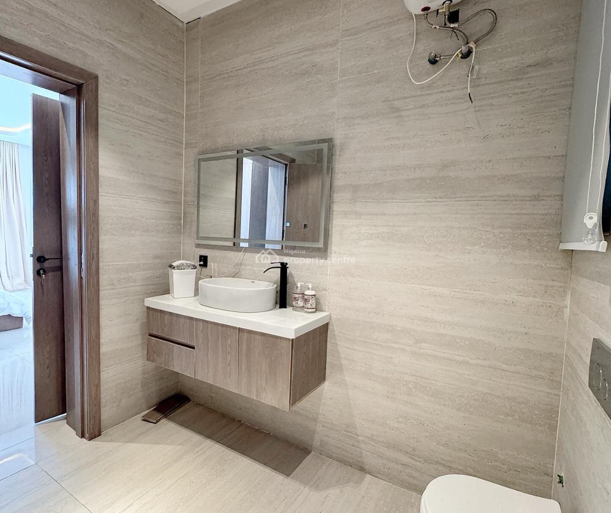 Premium 2 Bedroom Apartment with Bq, Lekki Phase 1, Lekki Phase 1, Lekki, Lagos, Block of Flats for Sale