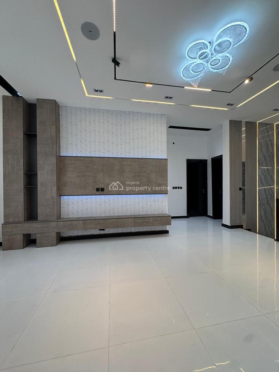 Magnificent 5 Bedrooms with Private Cinema & Pool, Chevron Drive, Lekki, Lagos, Detached Duplex for Sale
