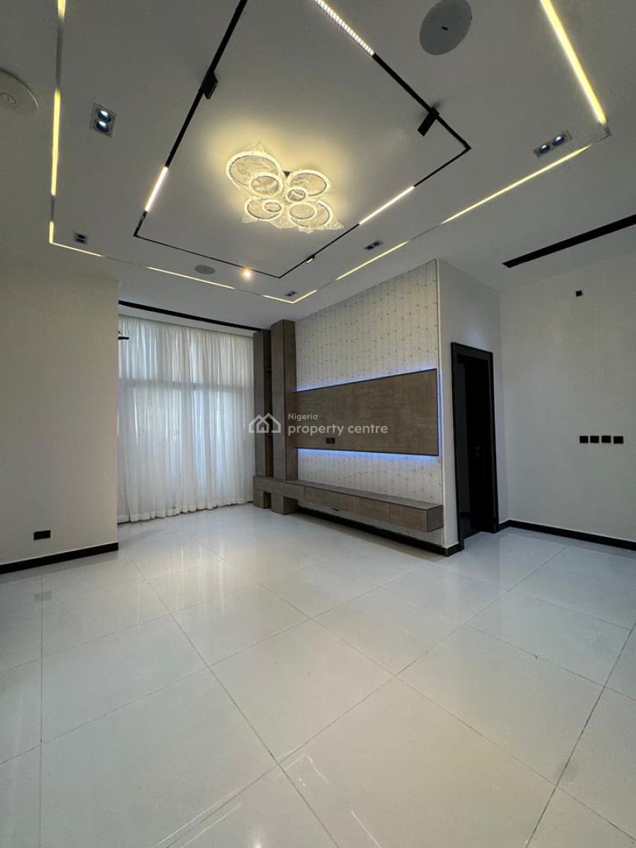 Magnificent 5 Bedrooms with Private Cinema & Pool, Chevron Drive, Lekki, Lagos, Detached Duplex for Sale