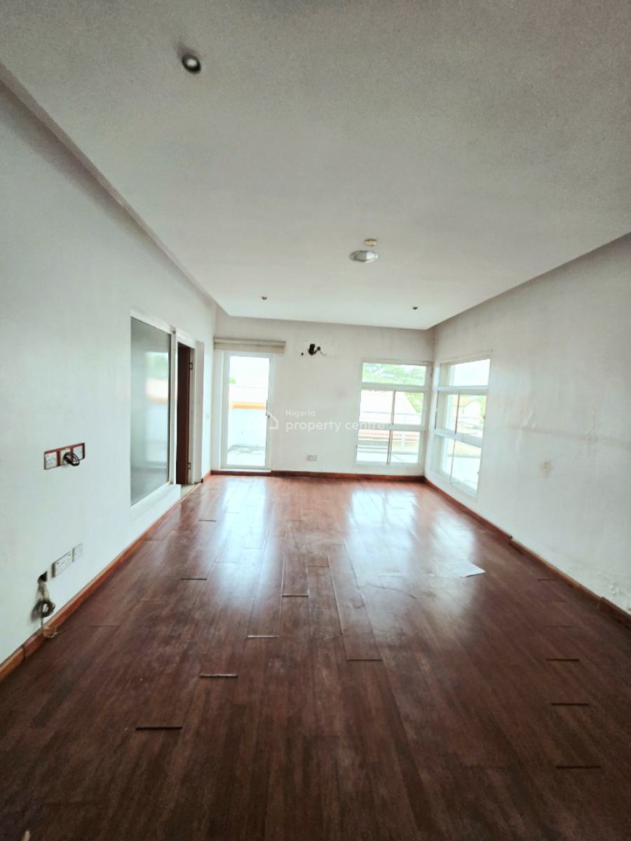 Massive 2 Bedroom Penthouse, Lekki Phase 1, Lekki, Lagos, Flat / Apartment for Rent