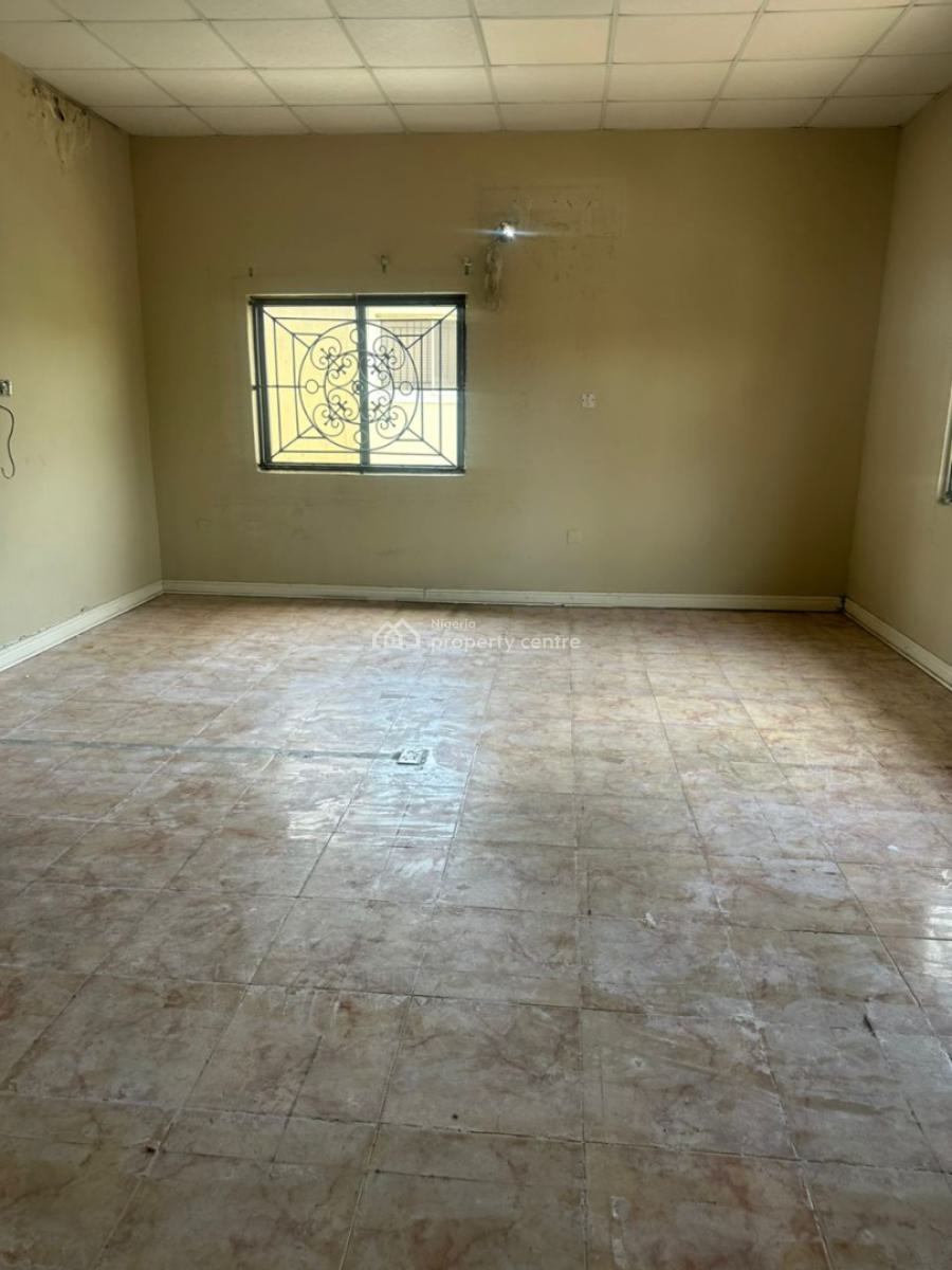 140sqm Open Floor Office Space in Lekki Road, After Igbo Efon Bus Stop Before Chevron Traffic Light, Lekki, Lagos, Office Space for Rent