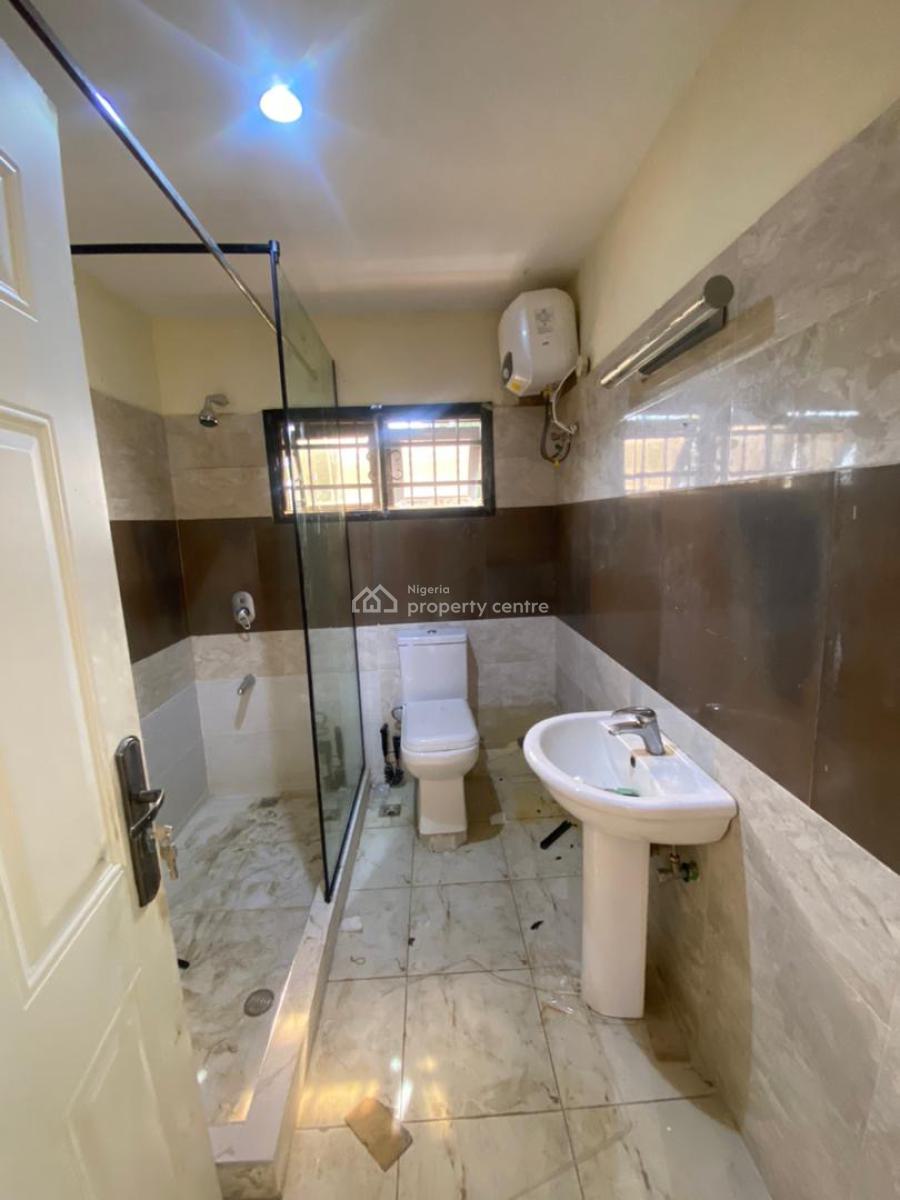 5 Bedroom Terrace Duplex with Bq, Guzape District, Abuja, Terraced Duplex for Rent