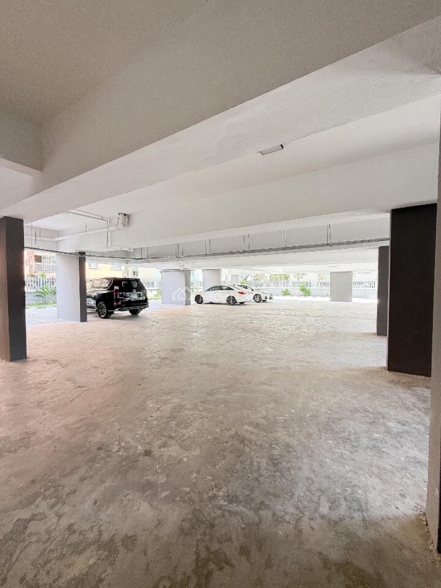 Stunning 3 Bedroom Apartment with Bq, Lekki Phase 1, Lekki, Lagos, Block of Flats for Sale