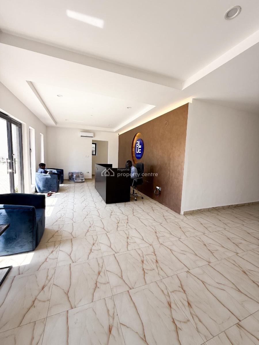 Stunning 3 Bedroom Apartment with Bq, Lekki Phase 1, Lekki, Lagos, Block of Flats for Sale