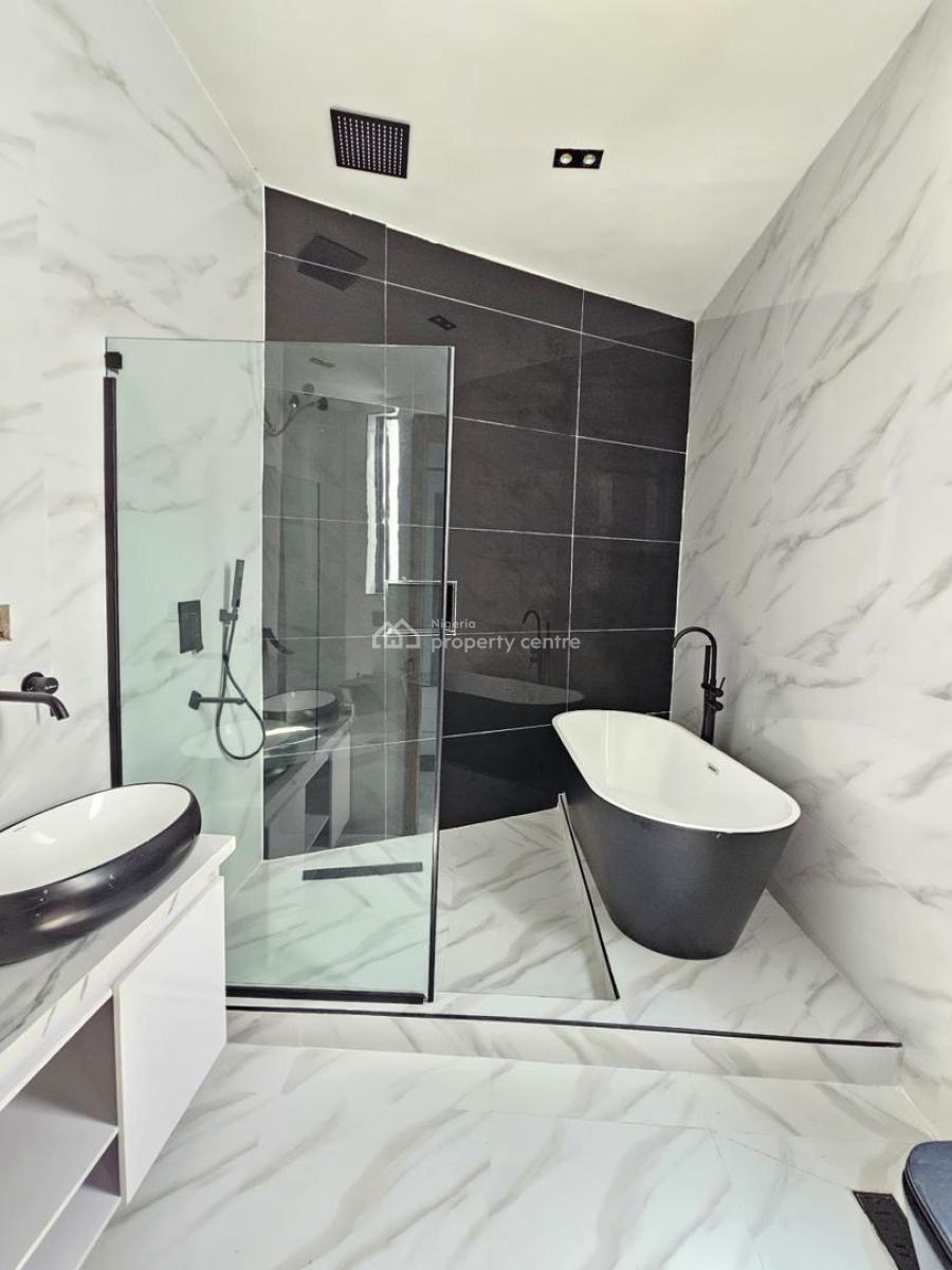 Well-built Luxury Spacious 4 Bedroom Semi-detached Duplex with Bq, Ajah, Lagos, Semi-detached Duplex for Sale