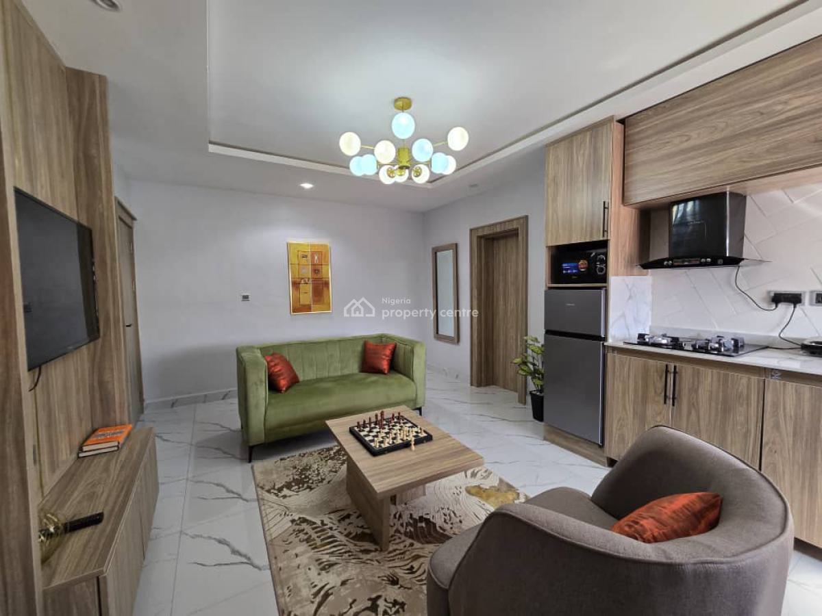 Lovely Fully Furnished & Serviced 1-bedroom, Utako, Abuja, Mini Flat (room and Parlour) Short Let