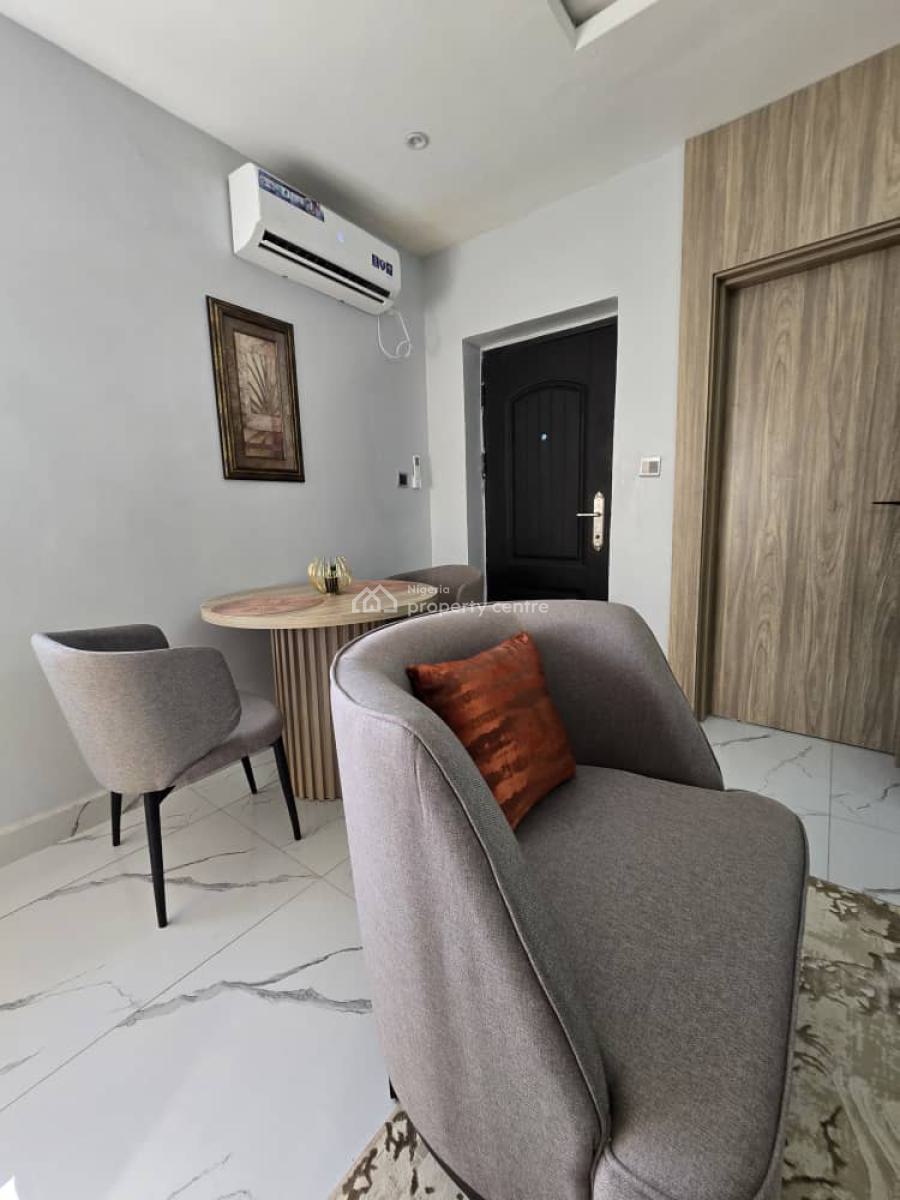 Lovely Fully Furnished & Serviced 1-bedroom, Utako, Abuja, Mini Flat (room and Parlour) Short Let