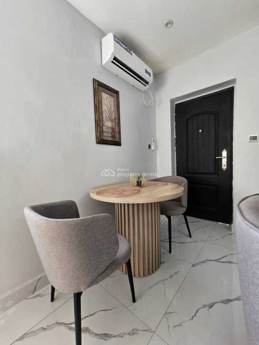 Lovely Fully Furnished & Serviced 1-bedroom, Utako, Abuja, Mini Flat (room and Parlour) Short Let