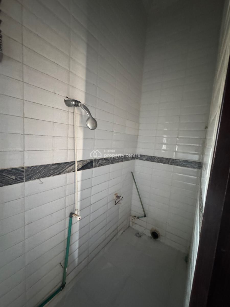 Spacious Self Contain Studio Apartment, Bridgegate Estate, Agungi, Lekki, Lagos, Self Contain (single Rooms) for Rent