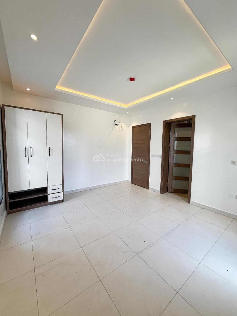 Premium 2 Bedroom Apartment with Bq, Lekki Phase 1, Lekki Phase 1, Lekki, Lagos, Block of Flats for Sale