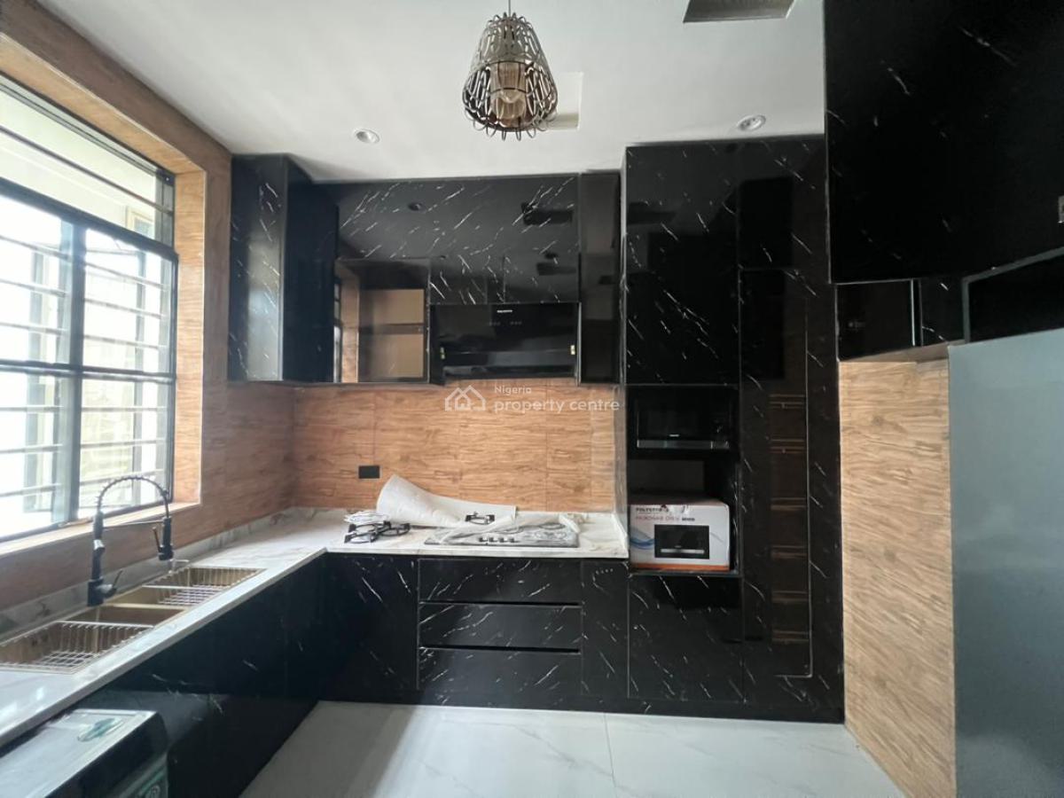 3 Bedroom Apartment, Lekki Phase 1, Lekki Phase 1, Lekki, Lagos, Flat / Apartment for Sale