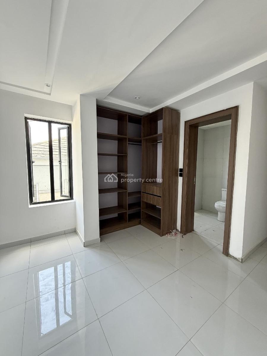 Lovely 2 Bedroom Apartment with Bq, Ikate, Lekki, Lagos, Block of Flats for Sale