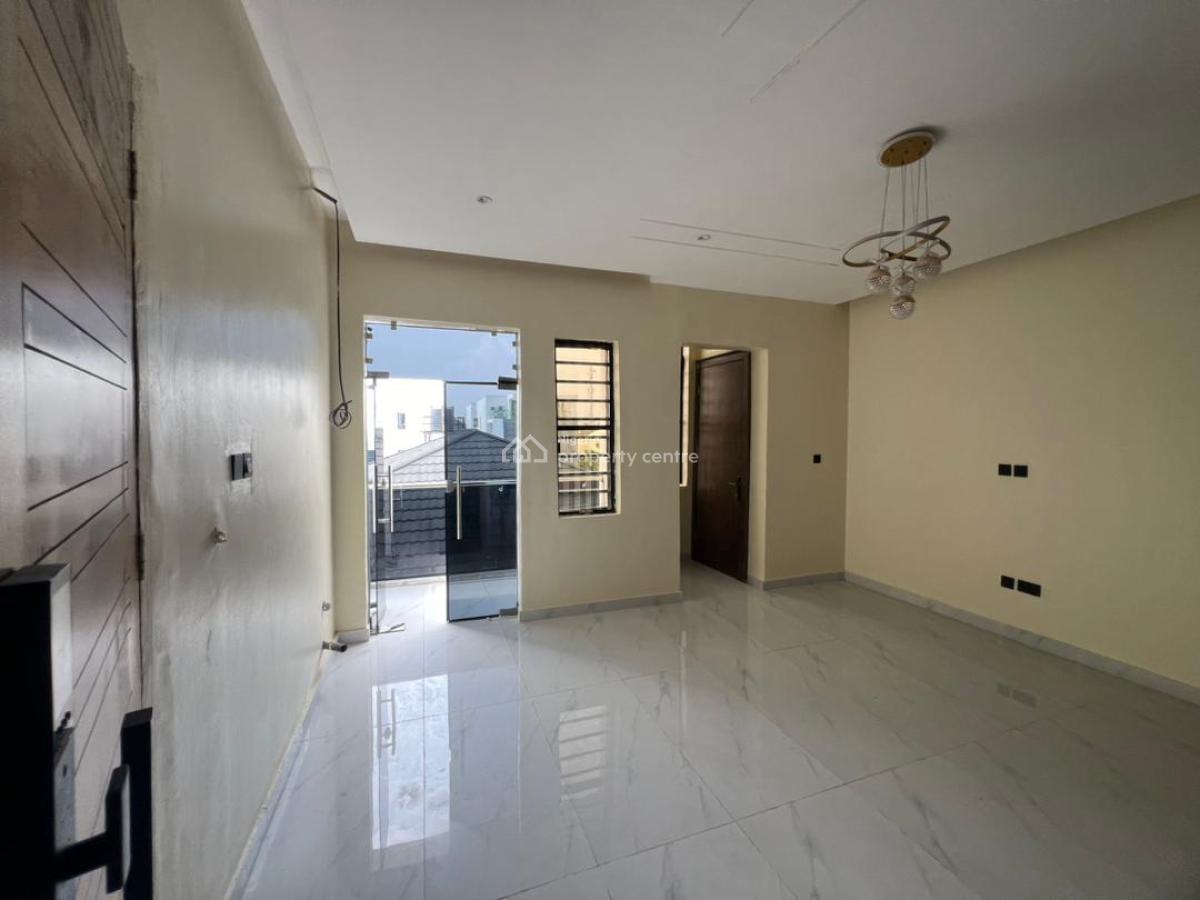 2 Bedroom Apartment, Lekki Phase 1, Lekki Phase 1, Lekki, Lagos, Flat / Apartment for Sale