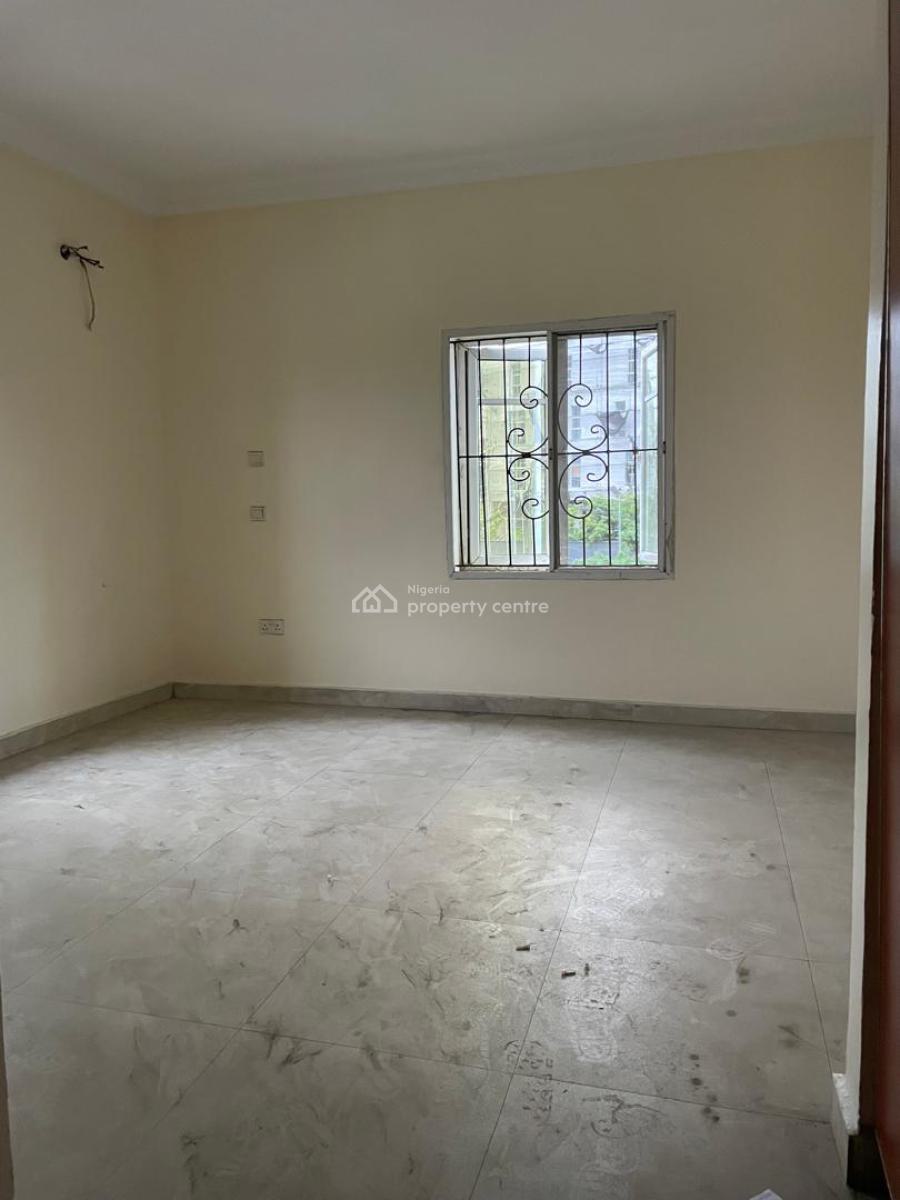 a Well Maintained 3 Bedrooms Flat, Chevron Drive, Lekki, Lagos, Flat / Apartment for Rent