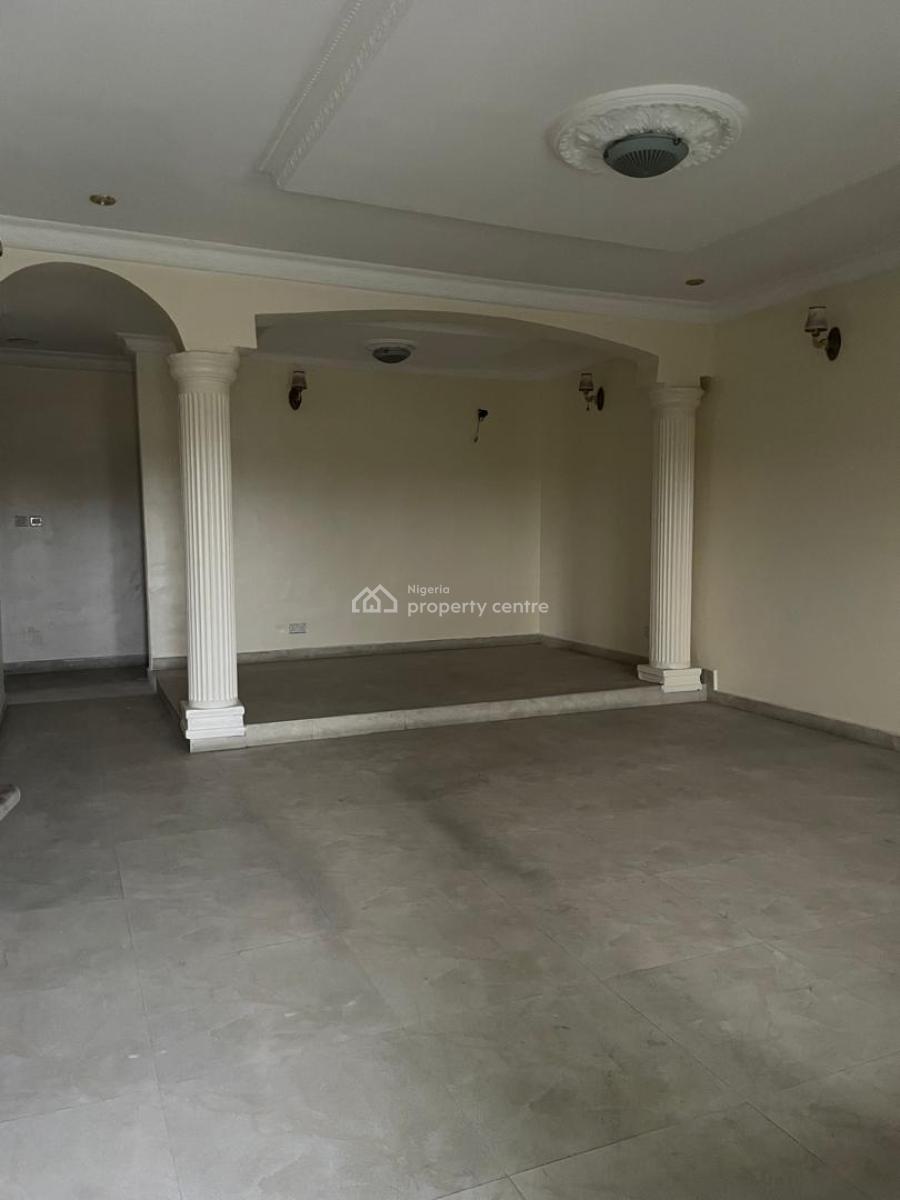 a Well Maintained 3 Bedrooms Flat, Chevron Drive, Lekki, Lagos, Flat / Apartment for Rent