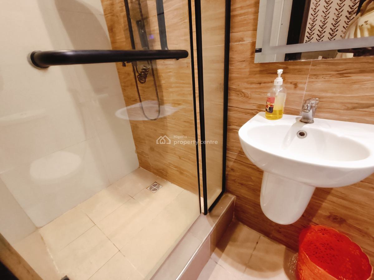 Exquisite 2 Bedroom Apartment, Lekki Phase 1, Lekki Phase 1, Lekki, Lagos, Flat / Apartment Short Let