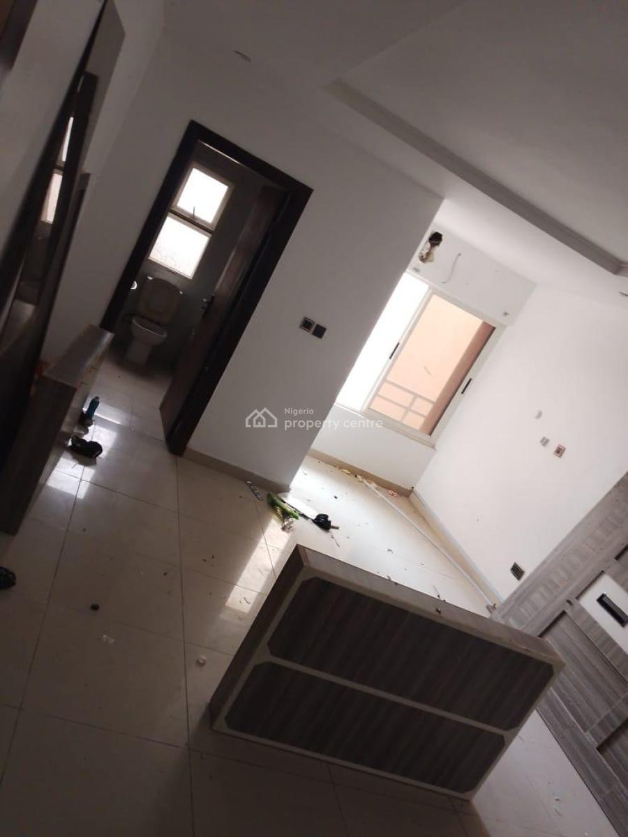 Spacious 3 Bedroom Flat with Bq, Victoria Island Toll Gate Axis, Victoria Island (vi), Lagos, Flat / Apartment for Rent
