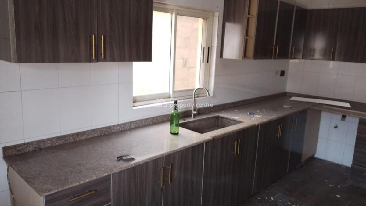 Spacious 3 Bedroom Flat with Bq, Victoria Island Toll Gate Axis, Victoria Island (vi), Lagos, Flat / Apartment for Rent