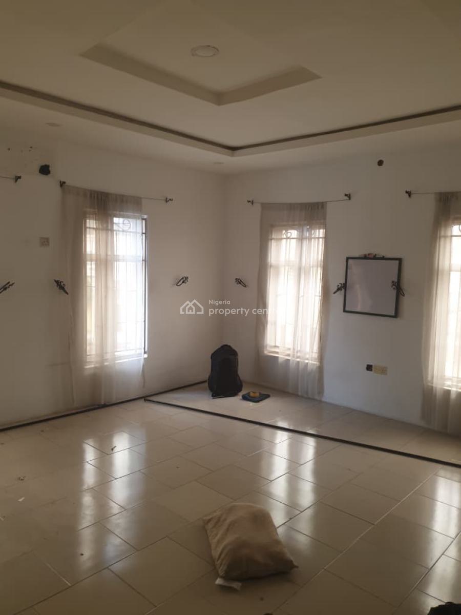 Magodo Phase 2  4 Bedroom Semi Detached Duplex in a Gated Environment, Gra Phase 2, Magodo, Lagos, Semi-detached Duplex for Rent