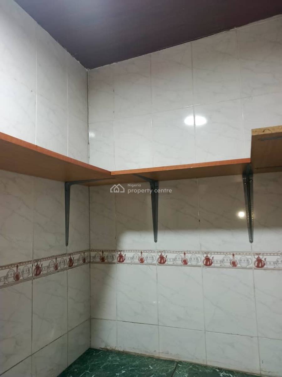 Magodo Phrase 2 Gra  Old House But Maintained Miniflat, Gra Phase 2, Magodo, Lagos, Mini Flat (room and Parlour) for Rent