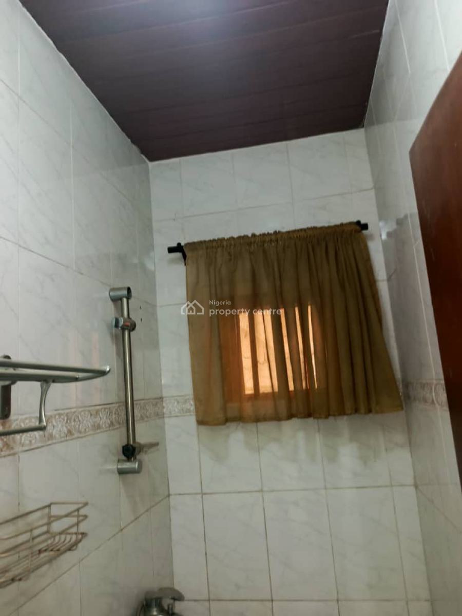 Magodo Phrase 2 Gra  Old House But Maintained Miniflat, Gra Phase 2, Magodo, Lagos, Mini Flat (room and Parlour) for Rent