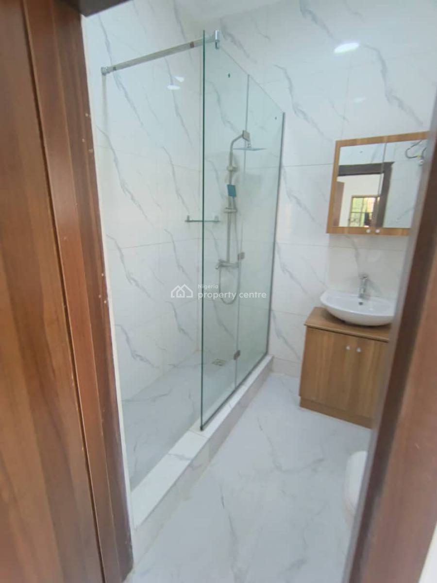 Top Notch 3 Bedroom Apartment, Ikeja Gra, Ikeja, Lagos, Flat / Apartment for Rent