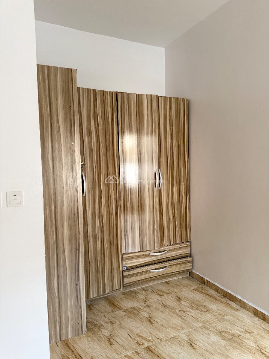 2 Bedroom Self Service Apartment, Ologolo, Lekki, Lagos, Flat / Apartment for Rent