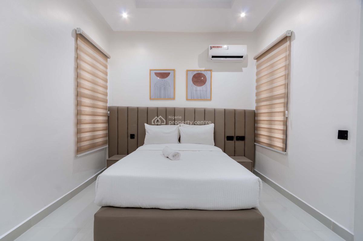 Premium 3 Bed with Bathtub, Pool and Gym, Plantinum Way Ikate, Lekki, Lagos, Flat / Apartment Short Let