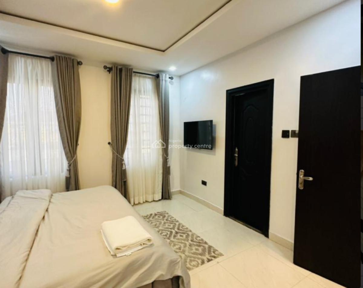 2 Bedroom Fully Furnished Serviced Apartment, Ocean Breeze Estate, Ologolo, Lekki, Lagos, Flat / Apartment for Rent