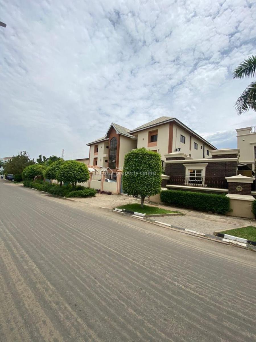 6 Units of 3 Bedrooms Apartments, Maitama District, Abuja, Flat / Apartment for Rent