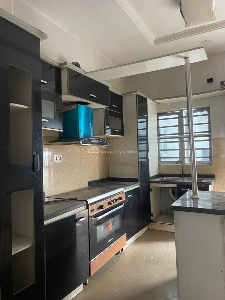 4 Bedrooms with Bq, Chevron, Lekki Expressway, Lekki, Lagos, Semi-detached Duplex for Rent