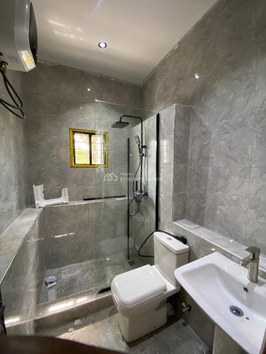 Luxury 5 Bedrooms, 2nd Avenue, Gwarinpa, Abuja, Semi-detached Duplex for Sale