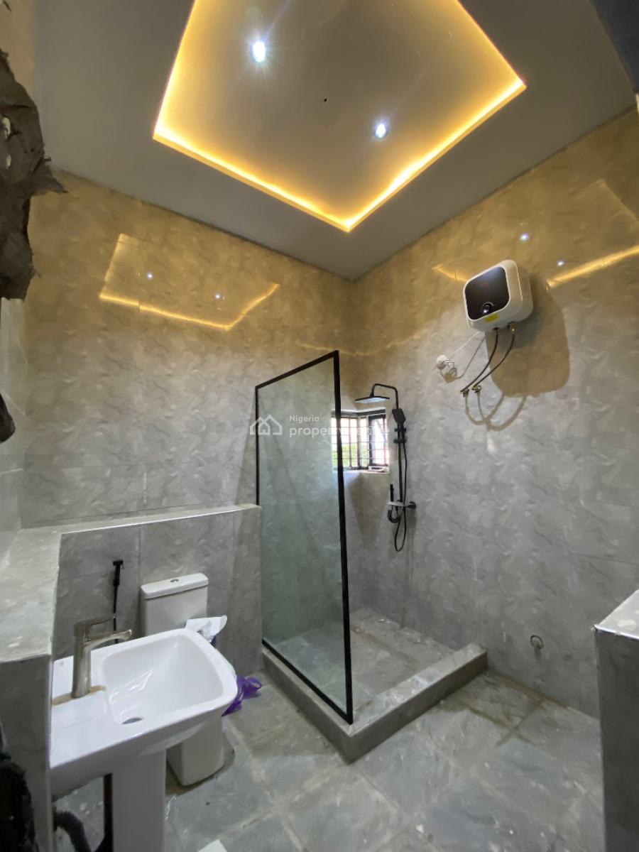 Luxury 5 Bedrooms, 2nd Avenue, Gwarinpa, Abuja, Semi-detached Duplex for Sale