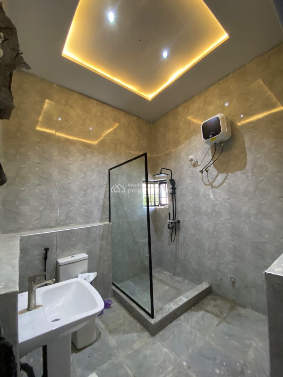 Luxury 5 Bedrooms, 2nd Avenue, Gwarinpa, Abuja, Semi-detached Duplex for Sale