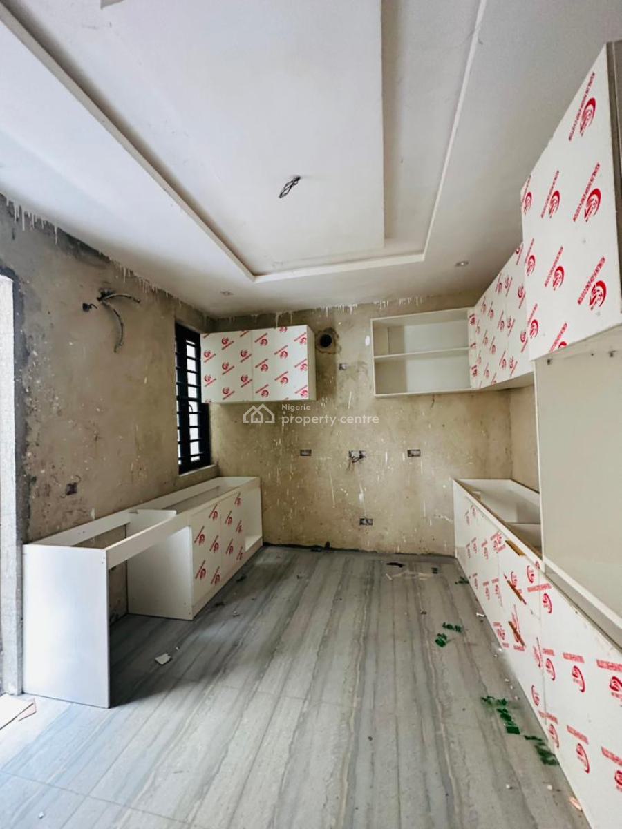 2 Bedroom Apartment, Ologolo, Lekki, Lagos, Flat / Apartment for Sale